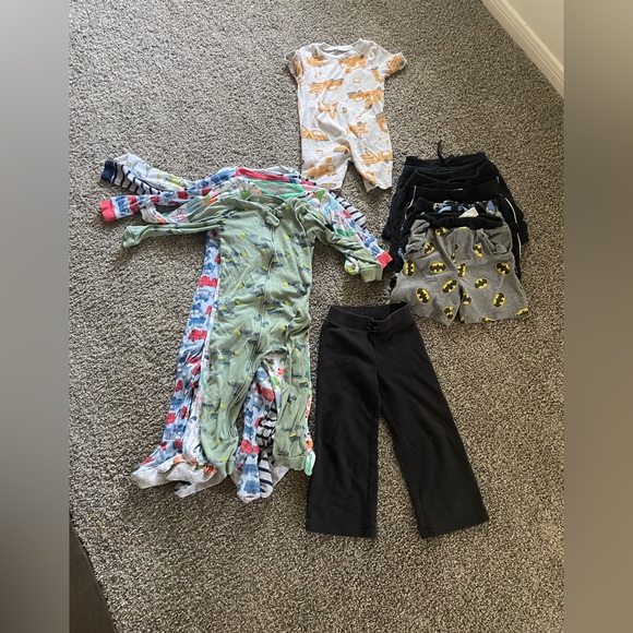 🩳 4T Kids Bundle 🩳 - Picture 1 of 6